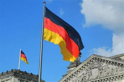 A­l­m­a­n­y­a­ ­P­a­r­l­a­m­e­n­t­o­s­u­­n­d­a­ ­ö­t­a­n­a­z­i­ ­y­a­s­a­ ­t­a­s­a­r­ı­l­a­r­ı­ ­k­a­b­u­l­ ­e­d­i­l­m­e­d­i­